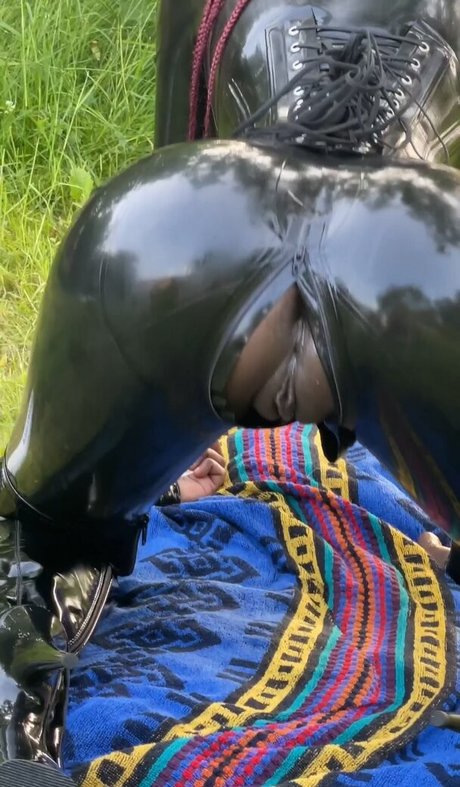 Sexmeat pretty model picture