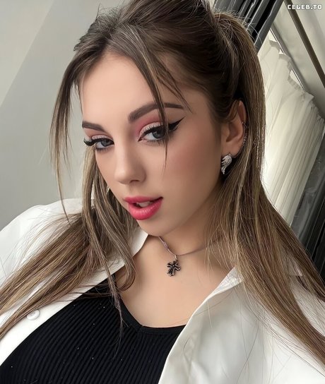 vanilopa nudes star pics