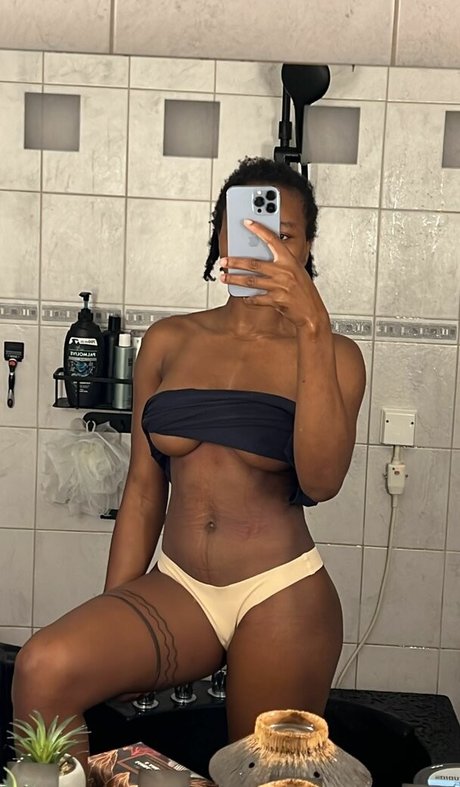 a desuwa__ exclusive pornstar img