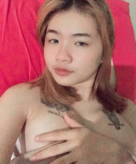 Mau y 18 nude model picture