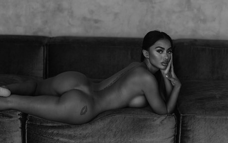 Carla PieceArt nude star images