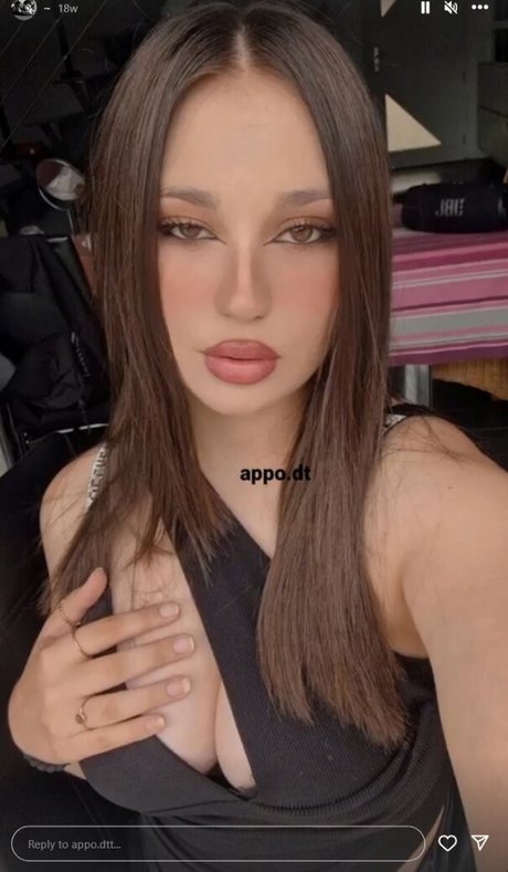 Appoline hd model gallery