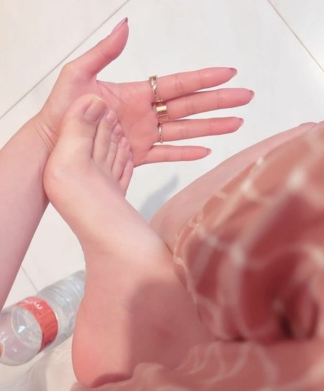 Isa pes hot star photo