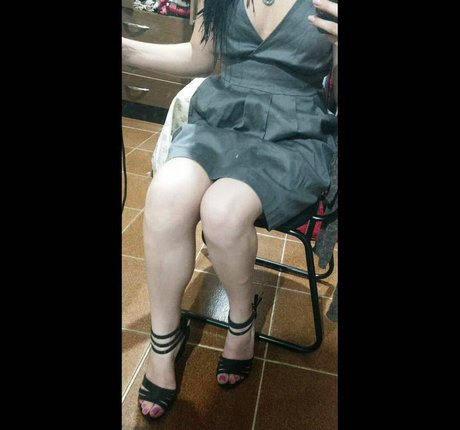 Isa pes naked actress image