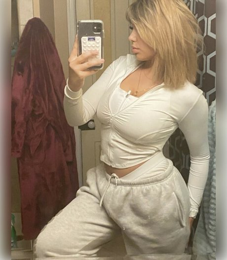 luvedbyhannah star art photos