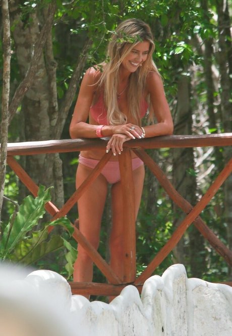 Christina Hall star porn image