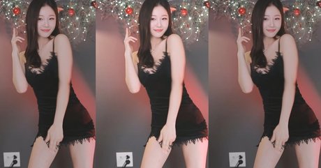 sara44244 exclusive model photo