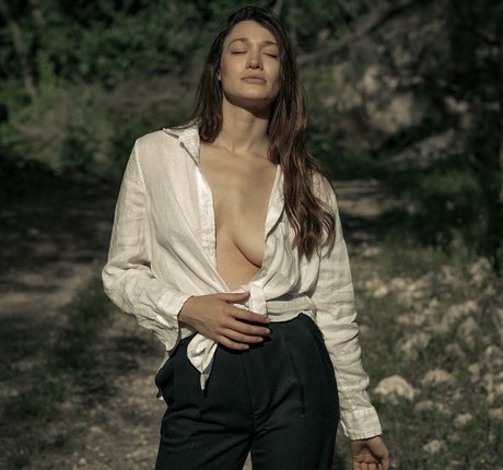 Shira Aizner nude actress pictures