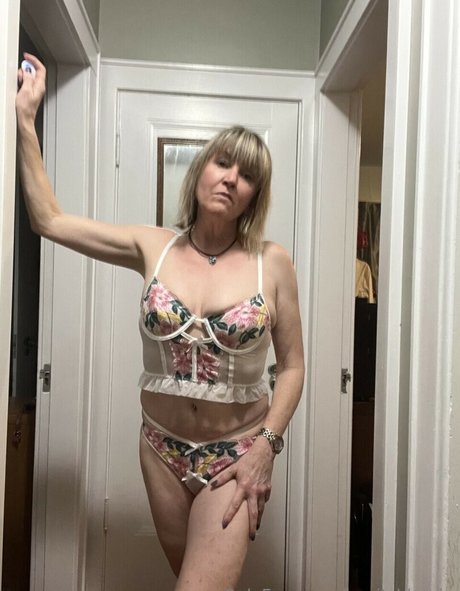 heyitsblessie star hot photos