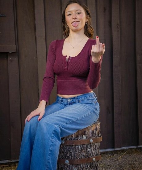 Lillie Goldman high quality pornstar pics