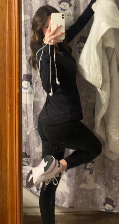 Lillie Goldman pornstar nice photos