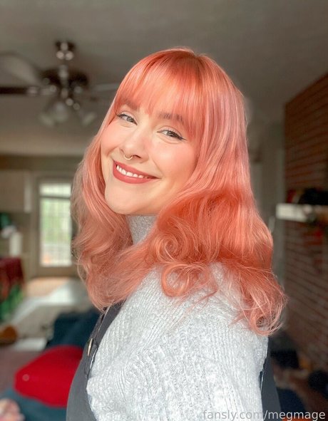 MegMage pretty actress gallery