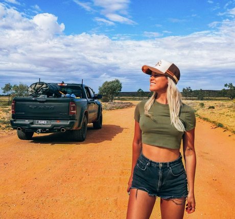 Molly Dixon porn actress pictures