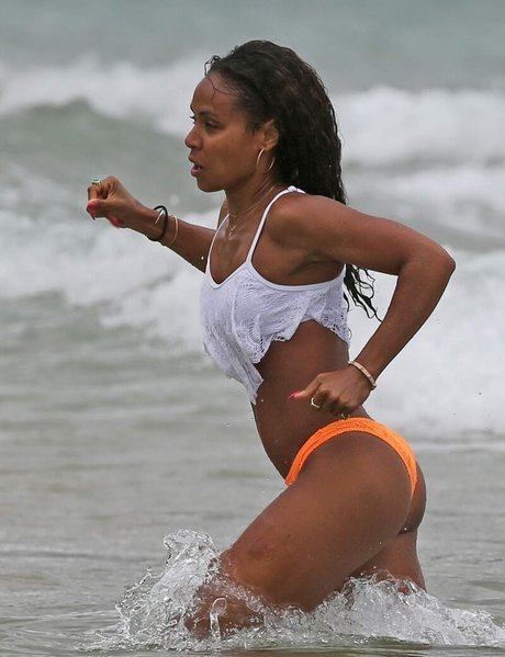 Jada Pinkett Smith top model image