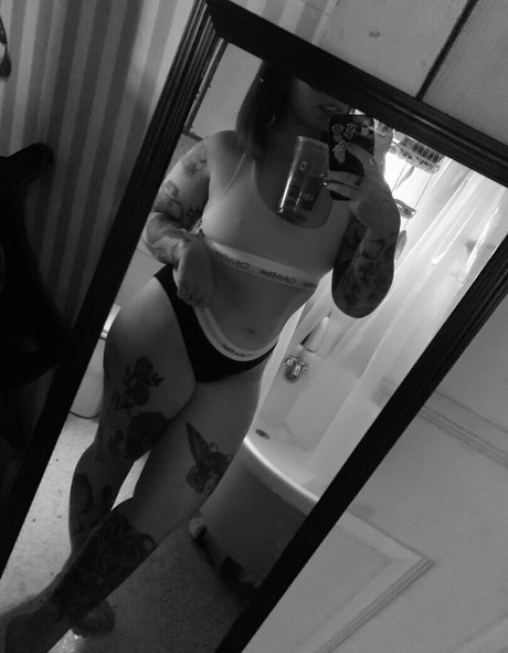 Stepstool Sarah free actress pics