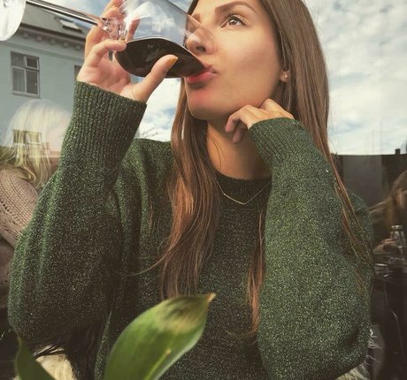 Amanda Materasso model sexy picture