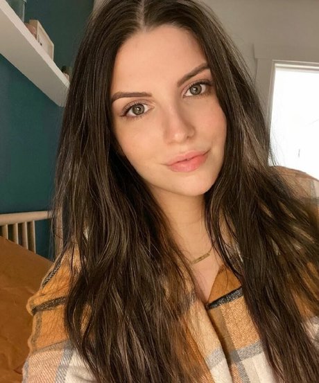 katestark star exclusive photos