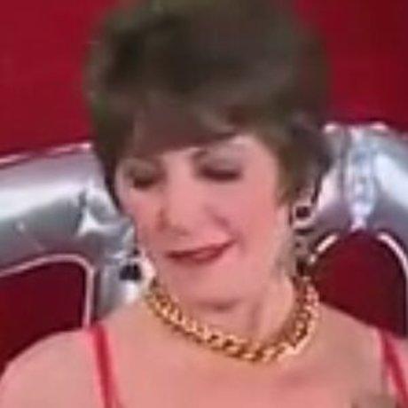 Bea Cummins xxx pornstar gallery