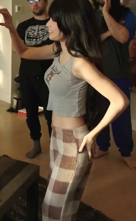 Emiru nice pornstar gallery