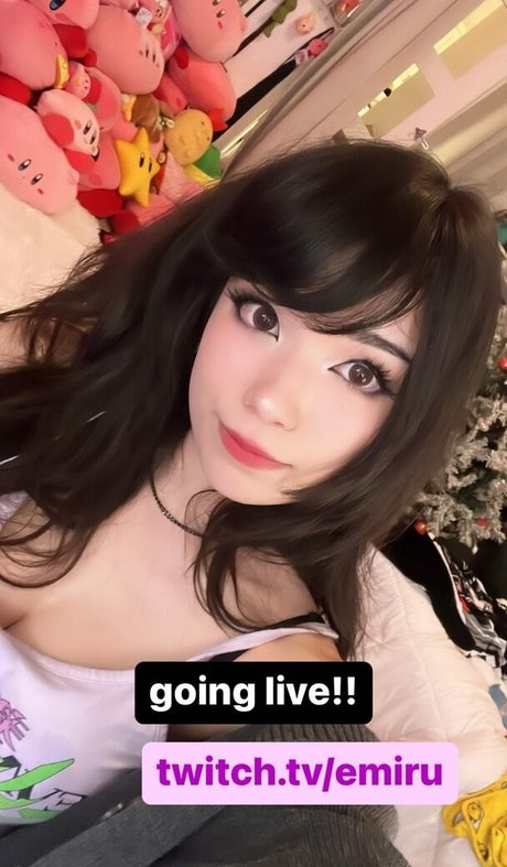 Emiru star naked picture