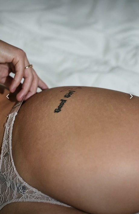 Nikola Biela hot pornstar archive