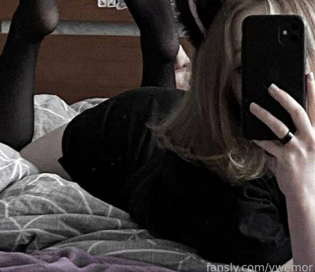 Vwemor pornstar hot photos