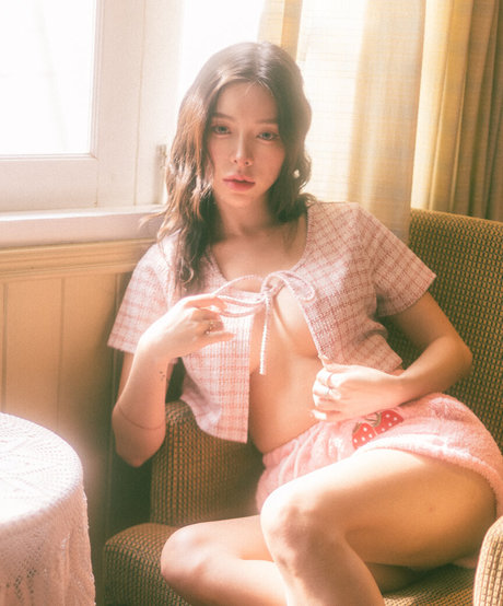 Nardear Montgod beautiful pornstar pictures