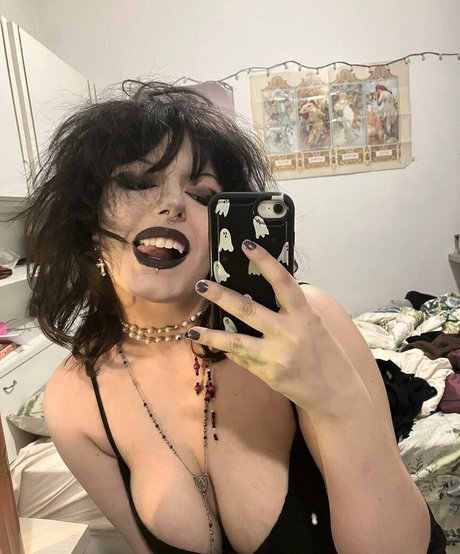 Asmr Creature model porn pictures