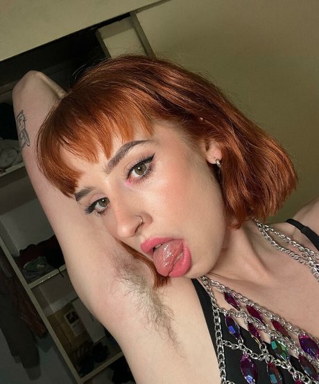 nippy hippie pornstar nude pictures