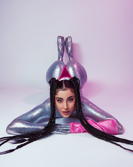 La Chilena model pornographic galleries