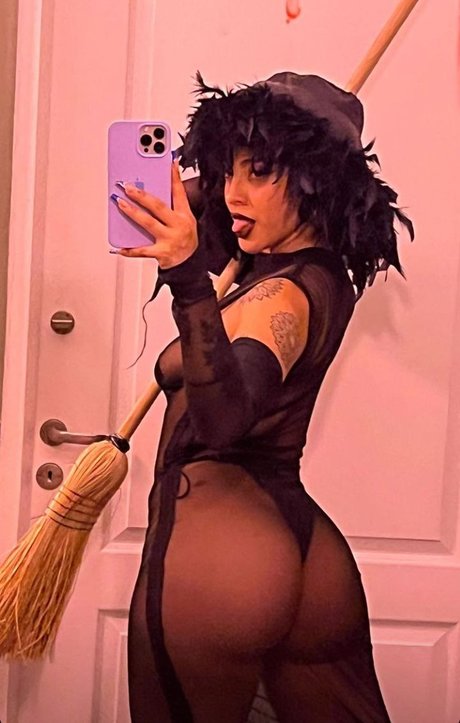 La Chilena model adult photo