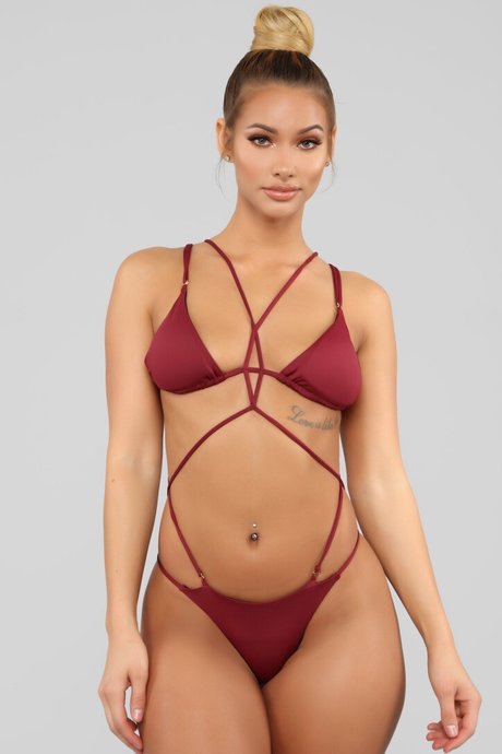 Lauren Racine Wood naked actress galleries