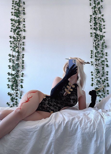 Harutan nude star gallery