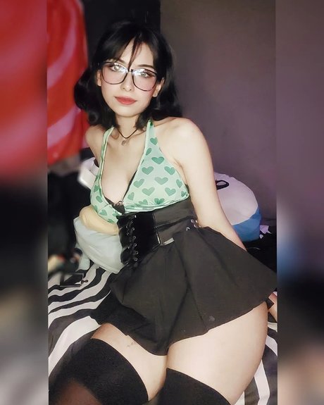 Lily waifu hd actress img