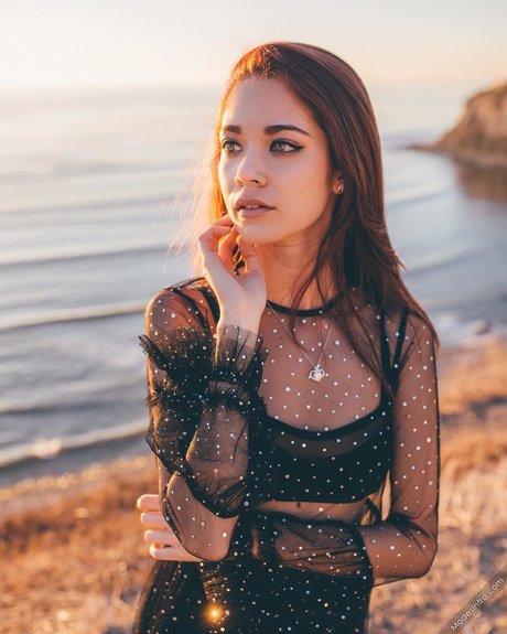 Melodi Flack_ model nude gallery