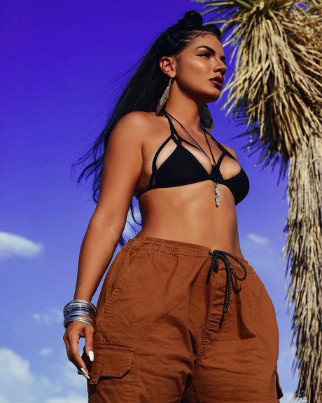 Natalia Pitti star erotic galleries