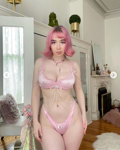 Elita Harkov star nude images