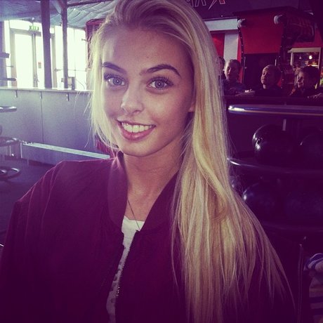 _Asdis Dogg Gudmunds hd pornstar image