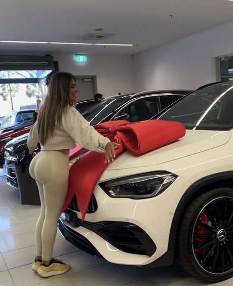 Maria Perez_ art model pic