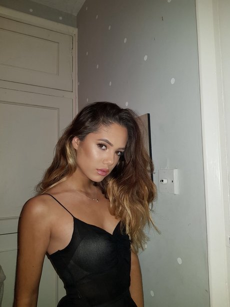 Saoirse Alicia Behzadi_ star xxx picture