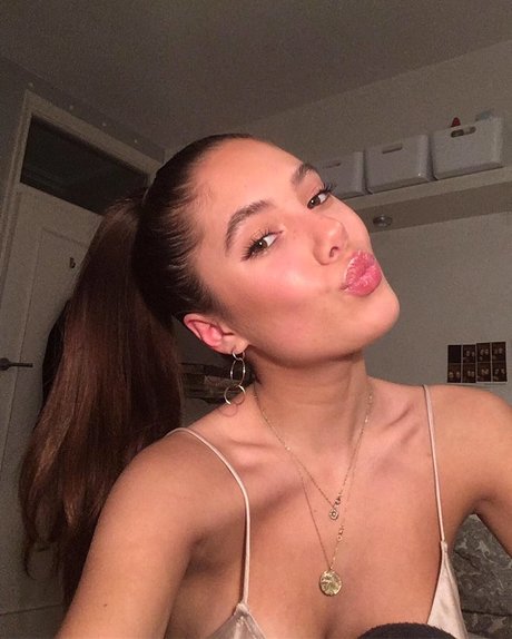 Saoirse Alicia Behzadi_ nice pornstar picture