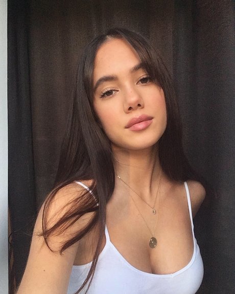 Saoirse Alicia Behzadi_ actress image