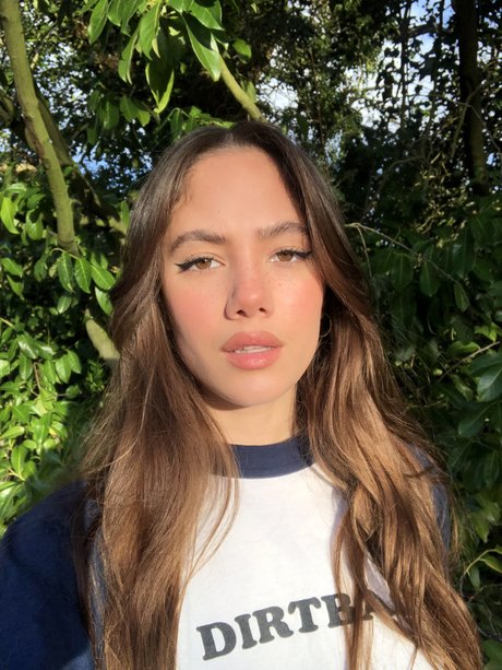 Saoirse Alicia Behzadi_ high quality pornstar gallery