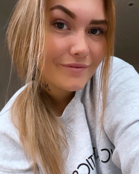 Vasana 20 pornographic model img