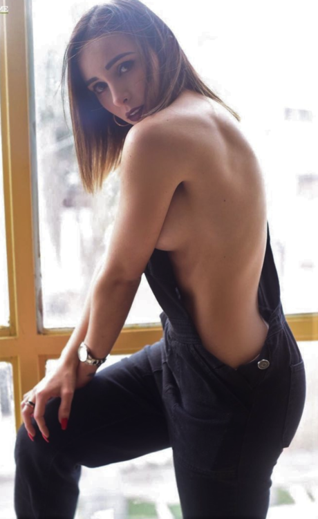 big cock trans onlyfans naked pic