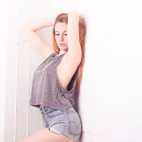 Katherin Fisher model naked photo