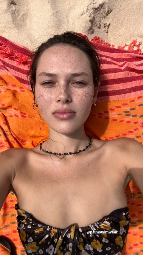 Naomi Stevens_ nudes model picture