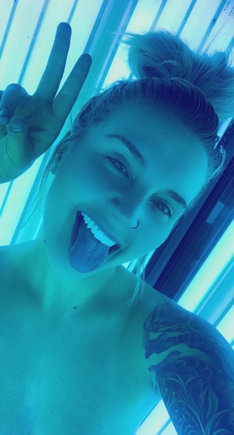 Chloe Yonker adult star photo