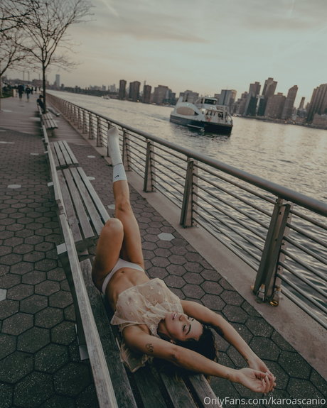 Karolys Ascanio star adult picture