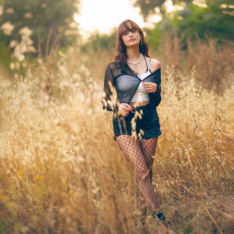 Linoy Tavore art pornstar img